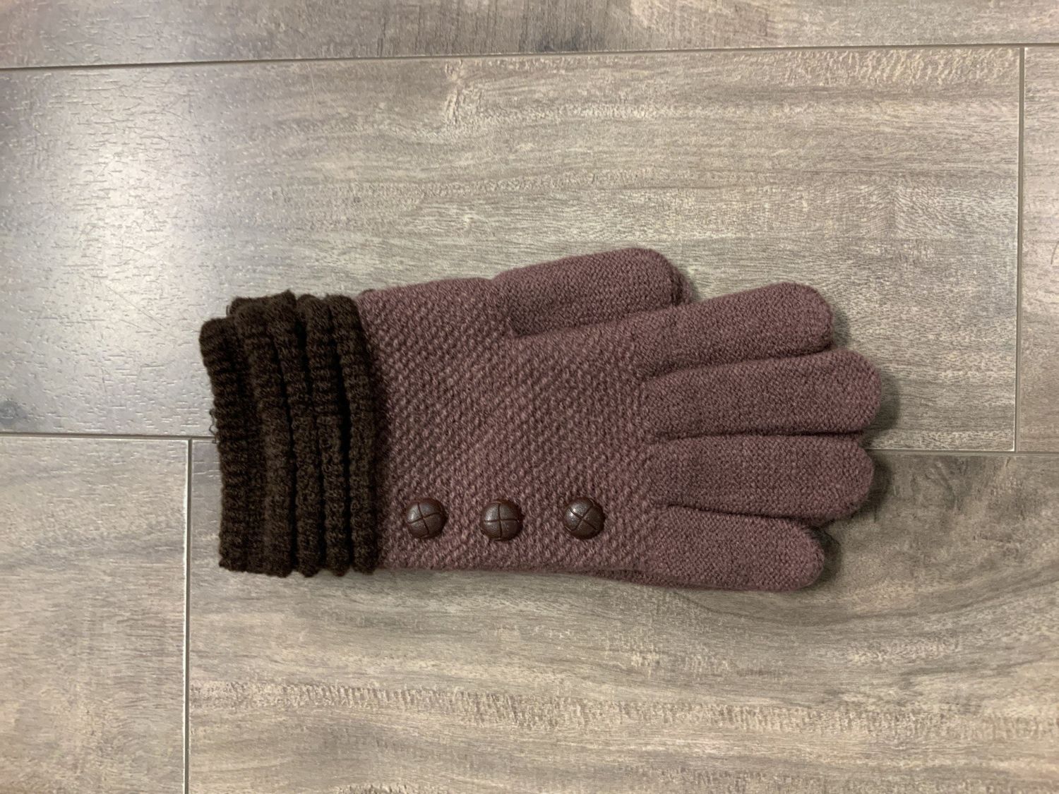 BRITT’S KNIT ULTRASOFT FINGER GLOVES, Color: Brown