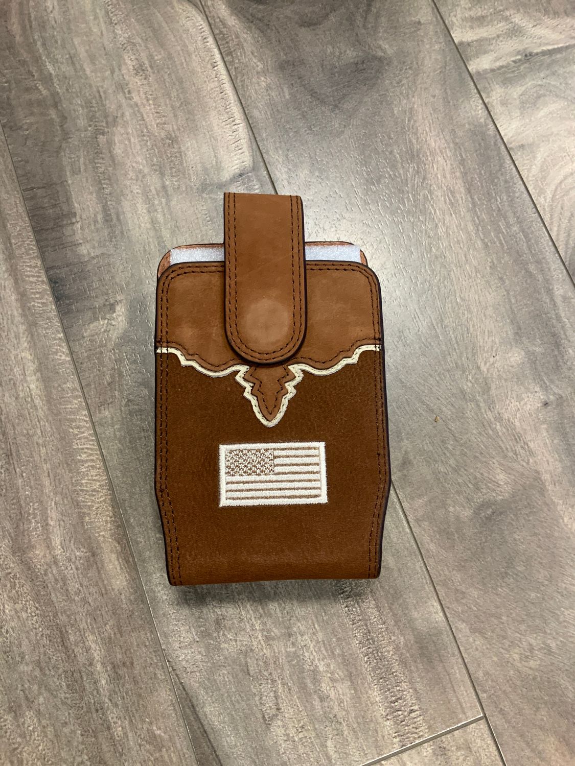 JUSTIN MEN&#39;S USA FLAG PATCH BROWN CELL PHONE CASE, Style: Phone Case