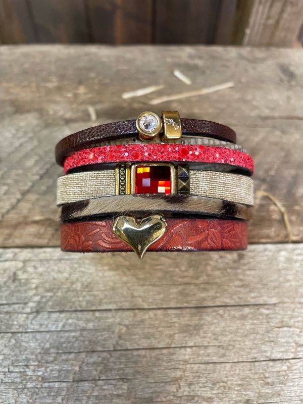 RED/BROWN HEART BRACELET