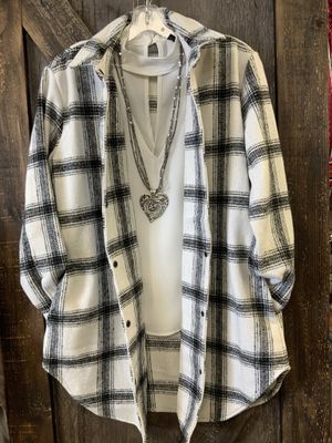LADIES BUFFALO CHECK L/S SNAP CREAM/BLACK SHACKET