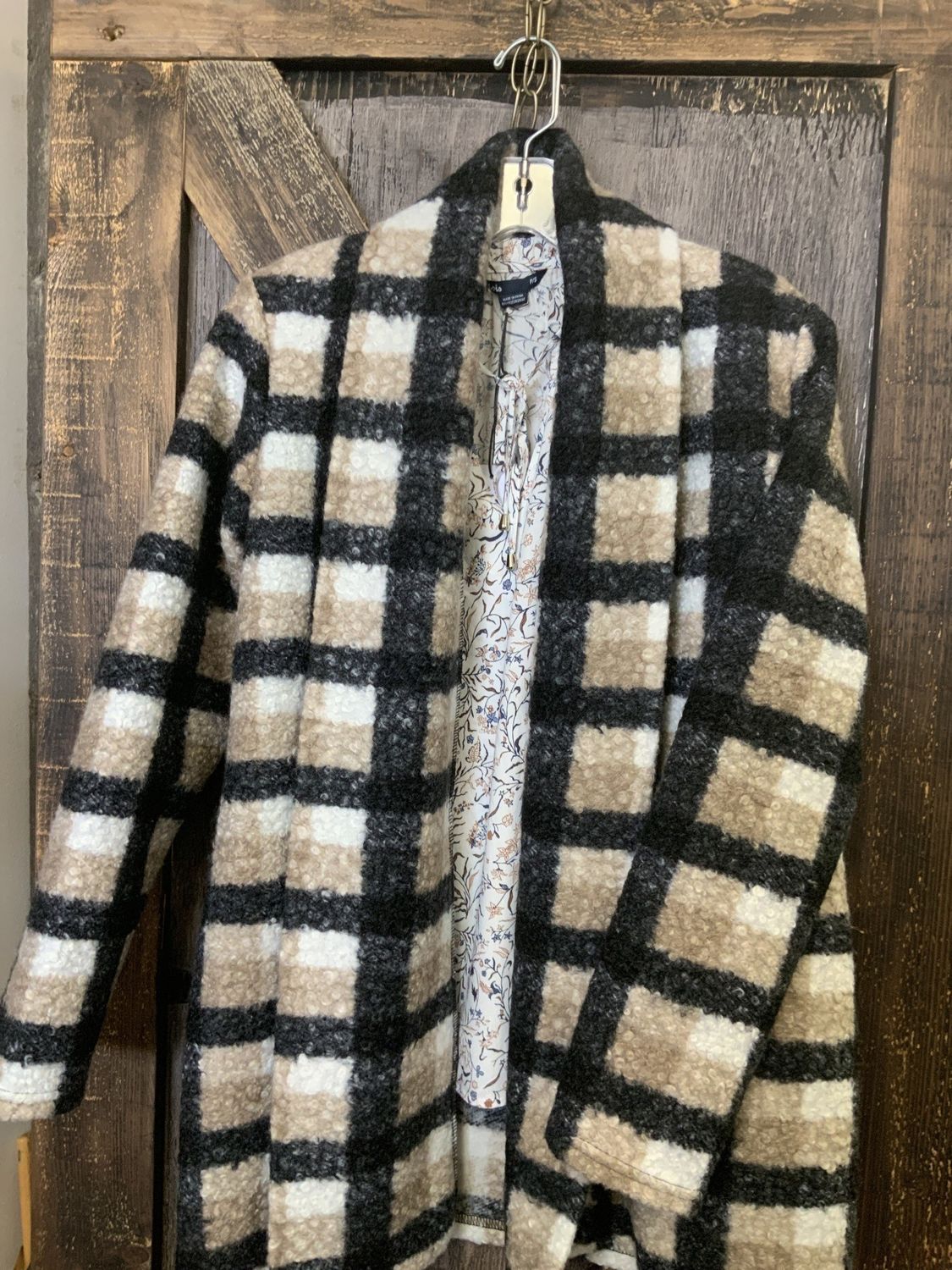 LADIES LONG TAN/BLACK/WHITE CARDIGAN