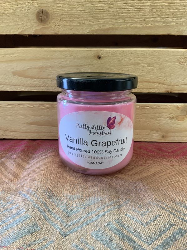 PRETTY VANILLA GRAPEFRUIT CANDLE
