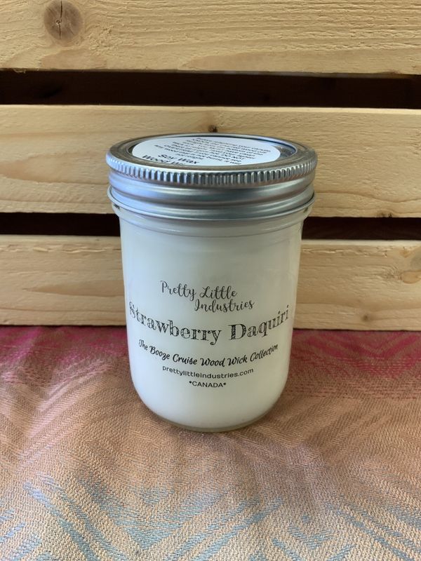 PRETTY STRAWBERRY DAQUIRI WOOD WICK CANDLE