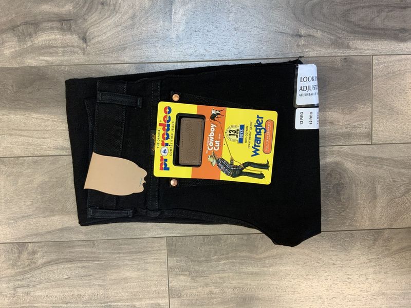 WRANGLER BOYS BLACK JEAN  13MWBBK  8 REG