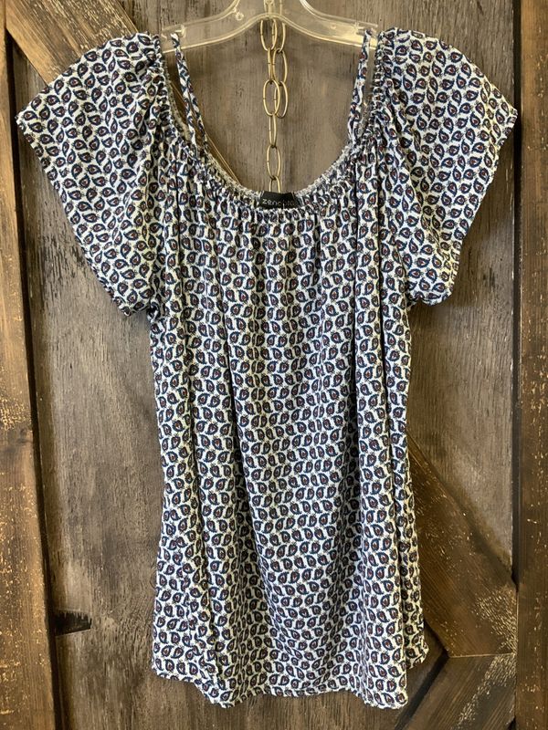 WHOLESALE FASHION PLUSSIZE COLD SHOULDER PAISLEY PRINT TOP 1XL