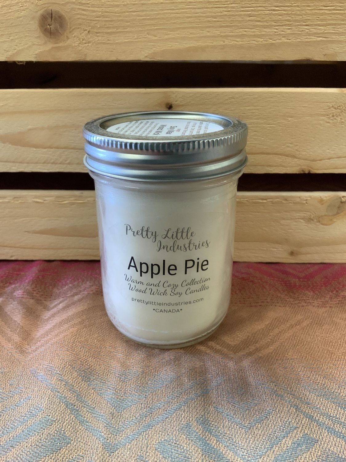 PRETTY APPLE PIE WOOD WICK CANDLE