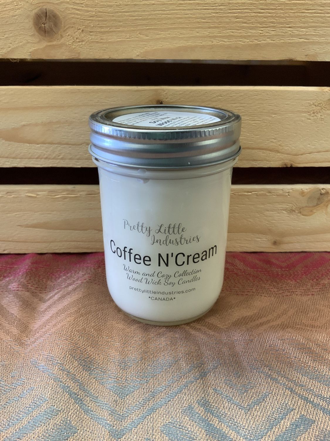 PRETTY COFFEE N’ CREME WOOD WICK CANDLE