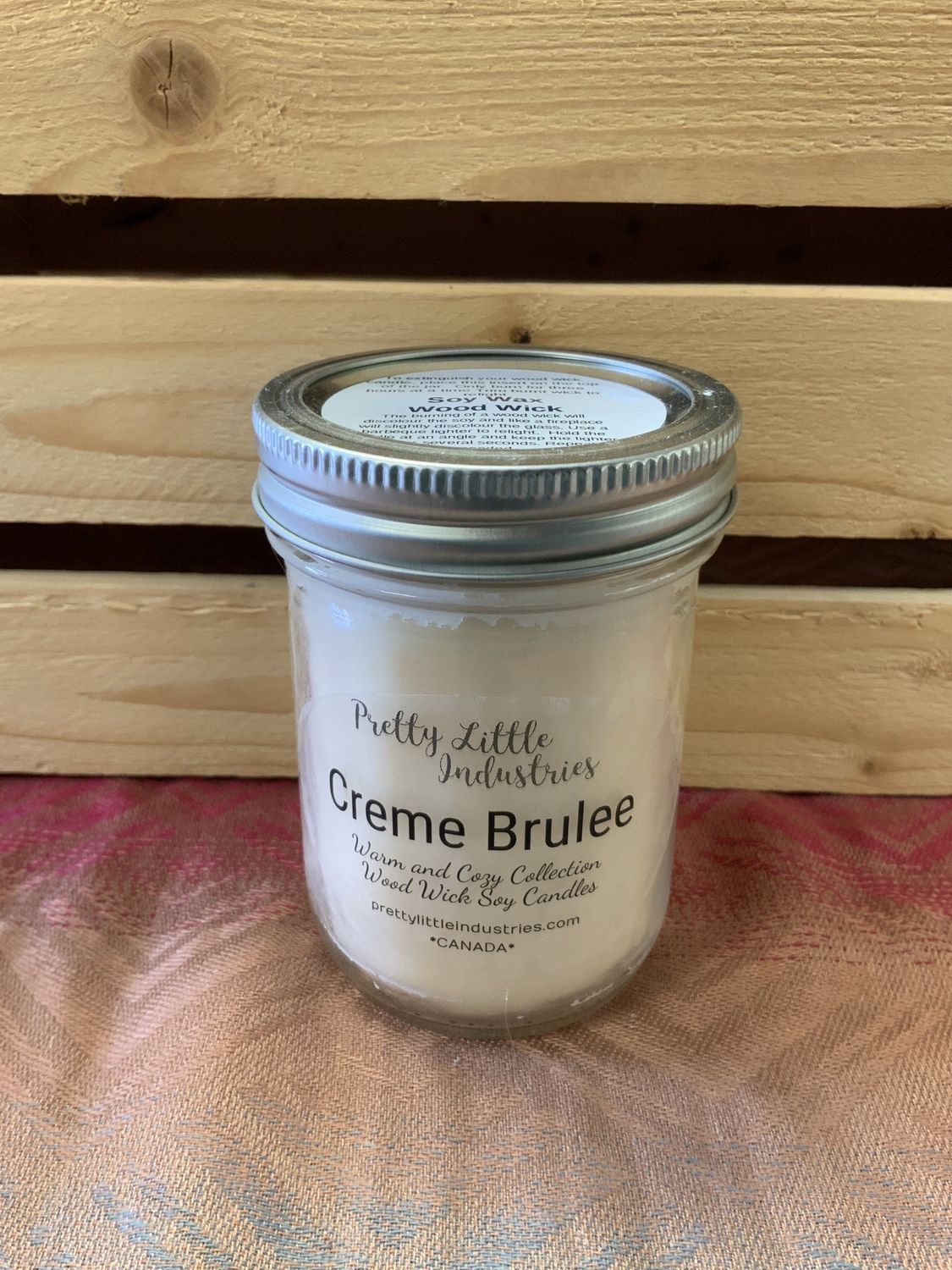 PRETTY CREME BRÛLÉE WOOD WICK CANDLE