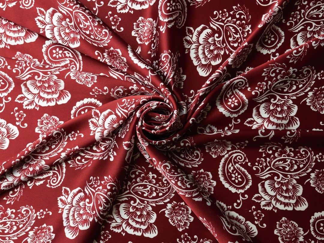 BURGUNDY FLORAL PAISLEY PRINT WILD RAG 42X42