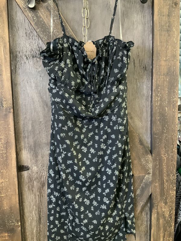 WOMEN’S PLUS SIZE SLEEVELESS FRONT SLIT SMOCK FLORAL MINI DRESS 1X