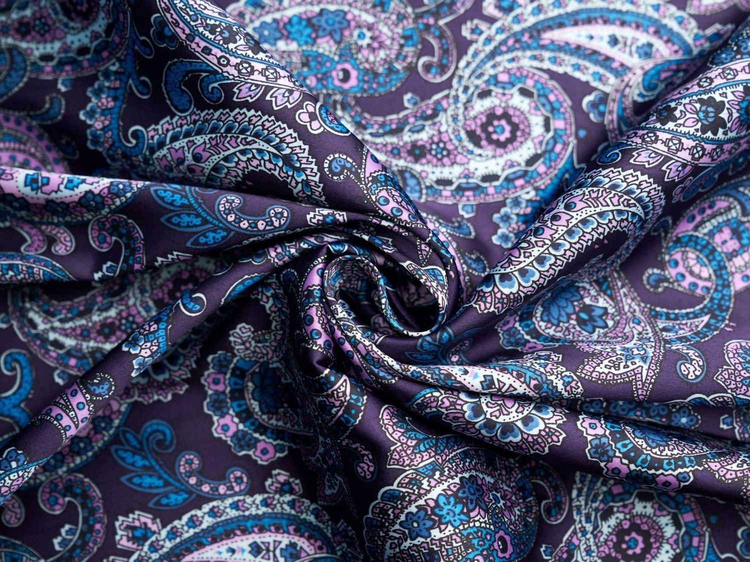 BLACK/PURPLE/PINK PAISLEY WILD RAG 18x18