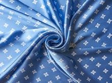 BABY BLUE W/WHITE DIAMONDS 36x36
