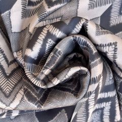 CHEVRON PRINT GREY &amp; CREAM WILD RAG, Size: 18 x 18