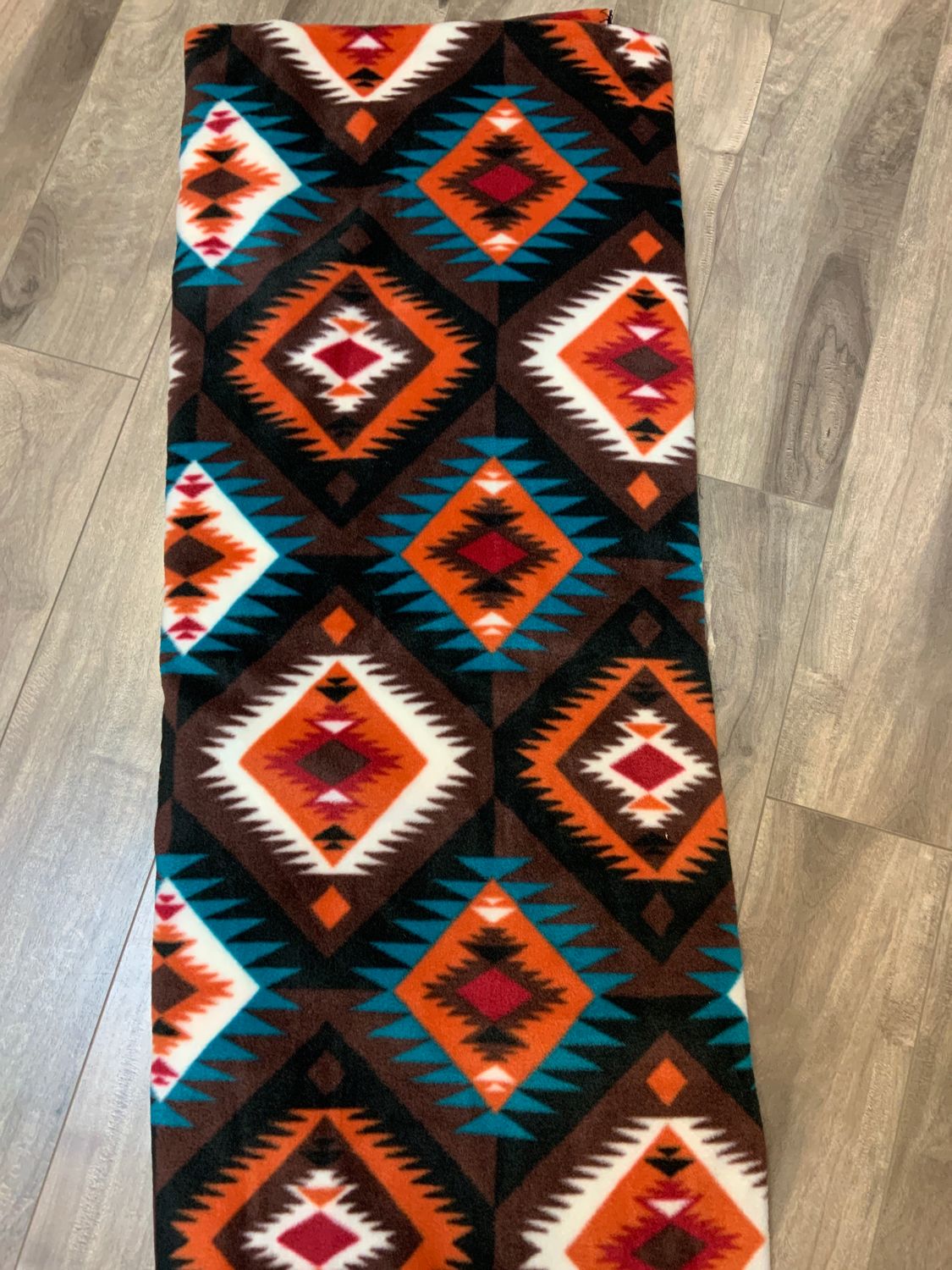 NATIVE PATTERN BROWN FLEECE BLANKET, Size: 60 X 72