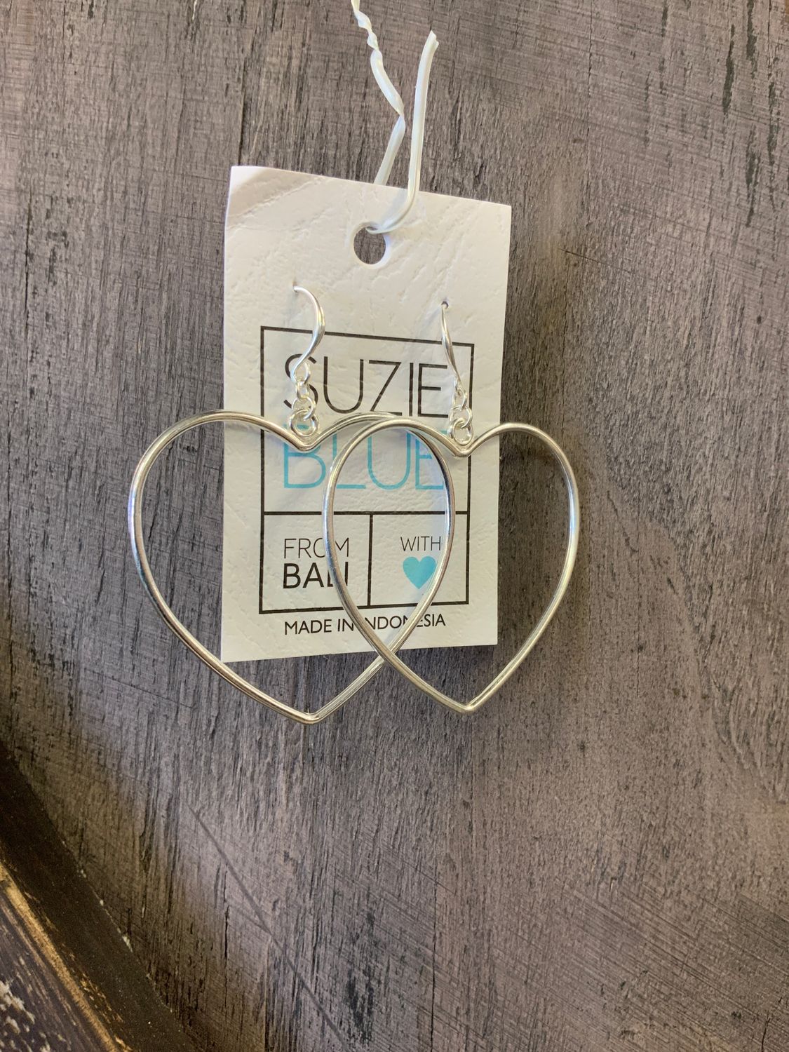 SIMPLE OPEN HEART EARRINGS IN SILVER PLATE, Style: Heart