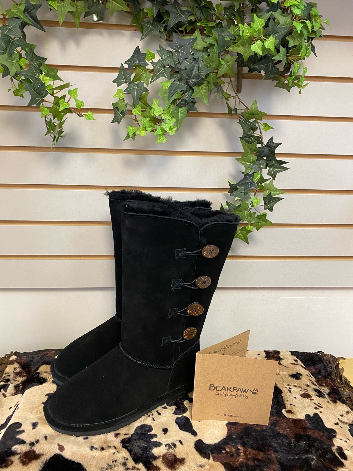 LADIES BLACK BEARPAW LORI BUTTON TALL BOOT, Size: 7