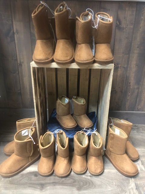 INFANT SNUGGLES BROWN BOOT, Size: 5