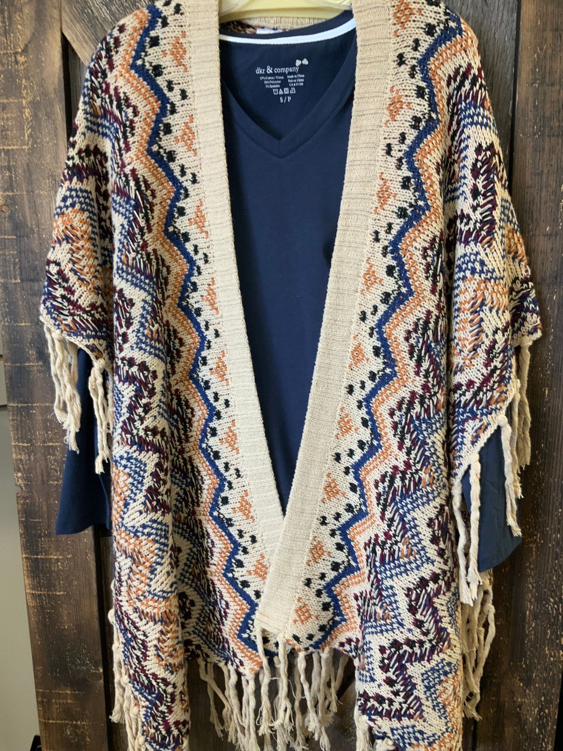 LADIES WAVY KNITTED  BEIGE KIMONO W/FRINGE, Size: S/M