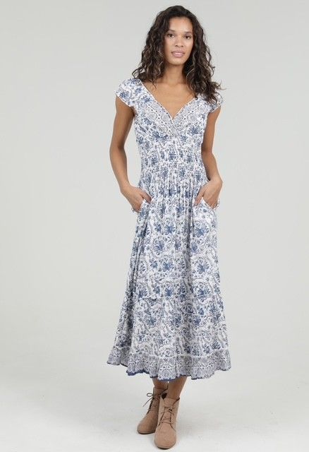 LOLA FLARE DRESS