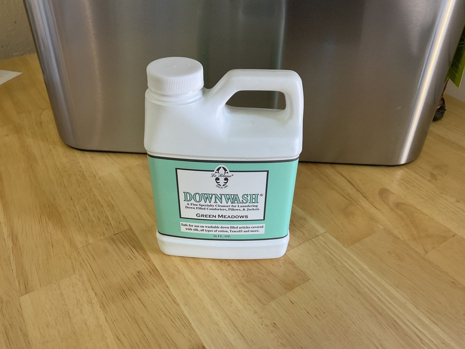 Le Blanc Downwash Green Meadows 16 oz