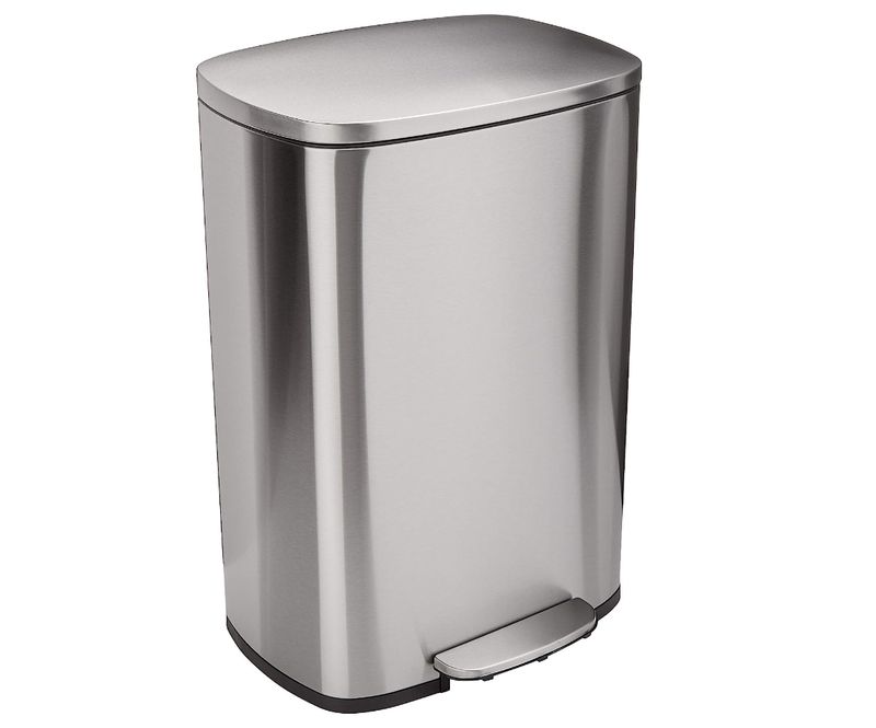 Amazon Basics Step Trash Can 50L