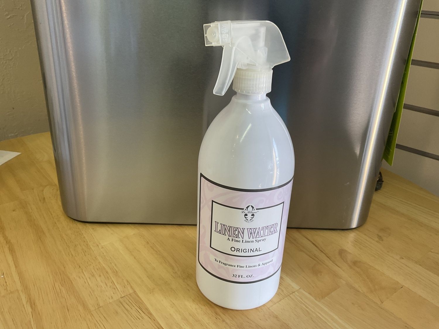 Le Blanc Linen Water Original 32 oz