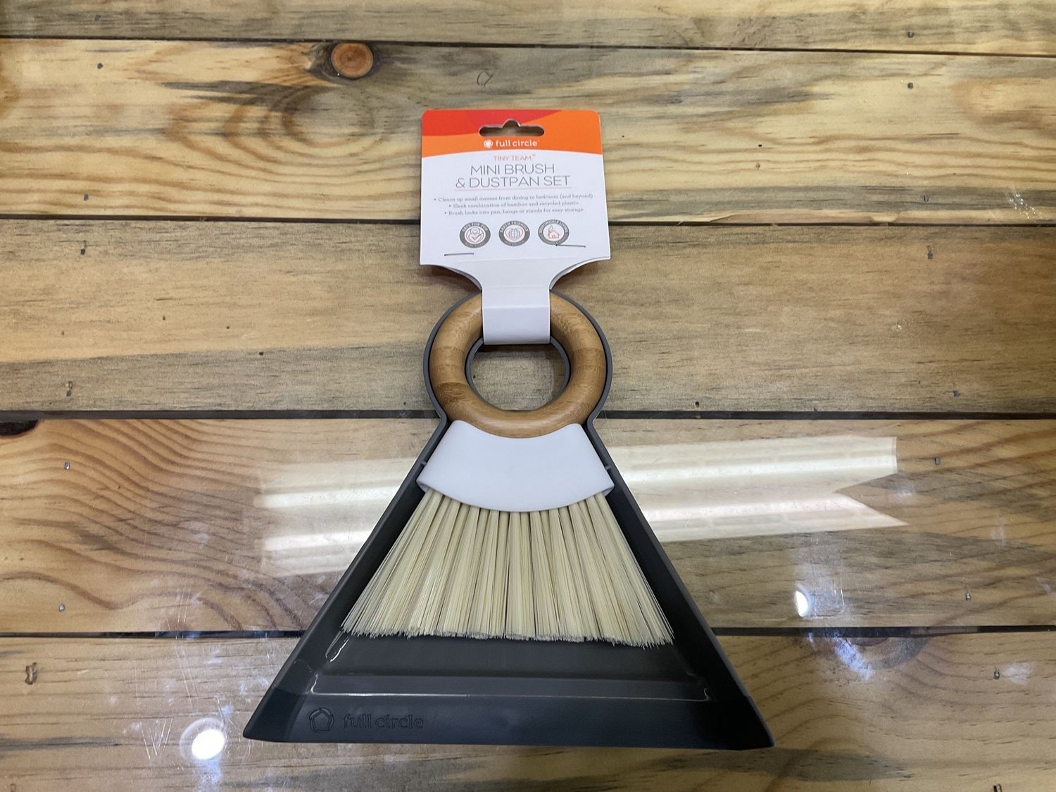Full circle Mini Brush &amp; Dustpan Set
