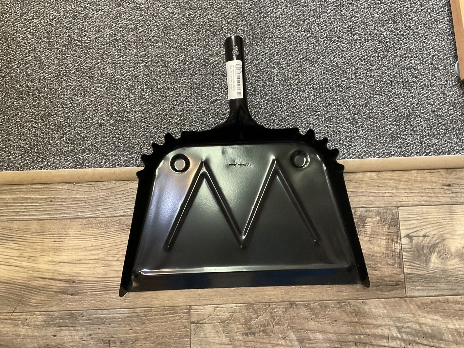 16” Black Metal Dust Pan
