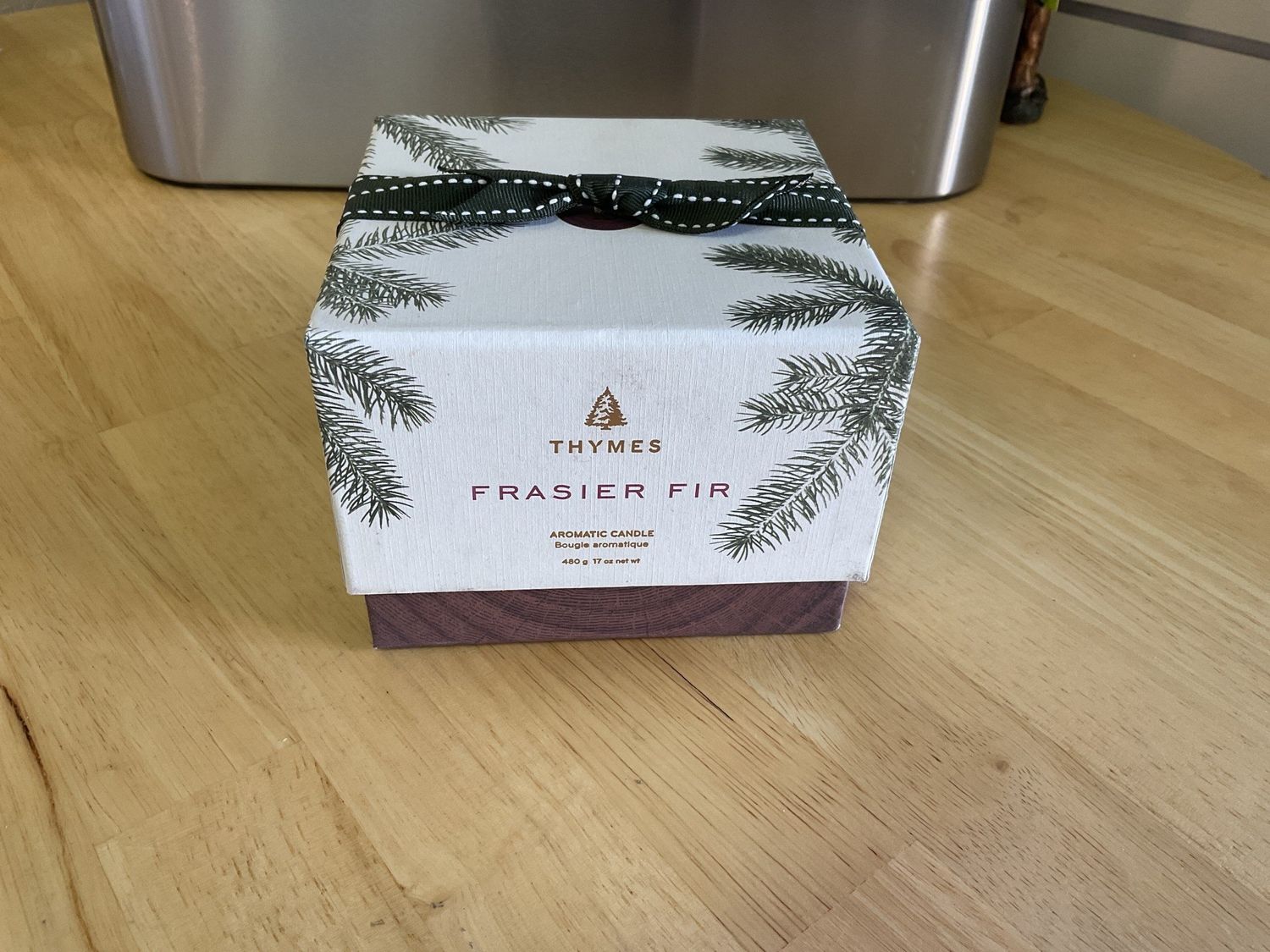Thymes Frasier fir aromatic candle 17 oz