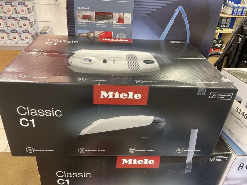 Miele Vacuum Classic  C1 Pure Suction