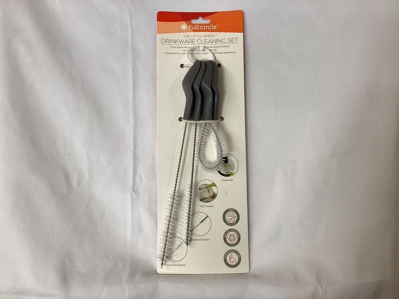 Full circle The Little Sipper Drinkware Cleaning Set