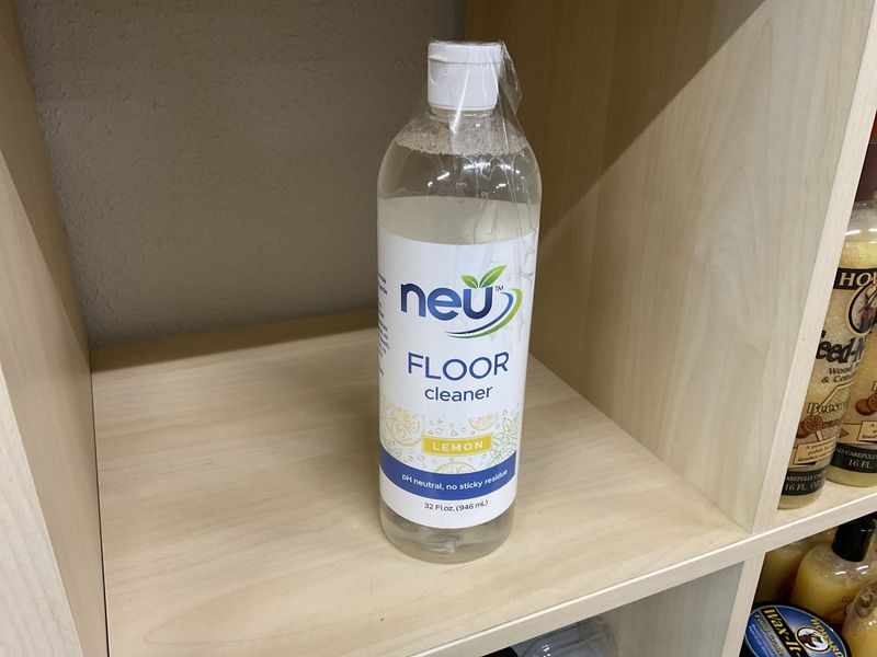Neu Floor Cleaner Lemon 32 oz