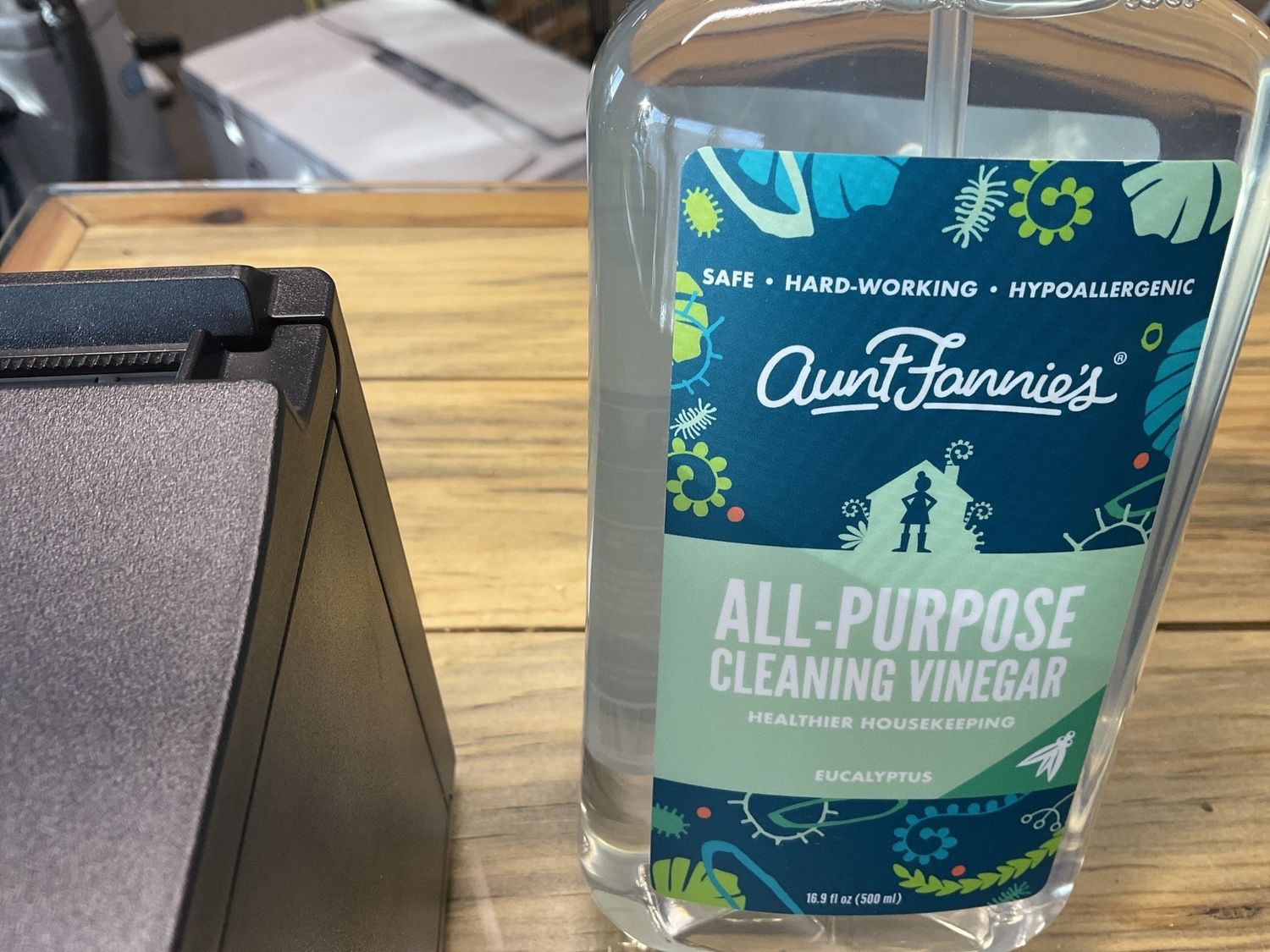 All purpose cleaning vinegar