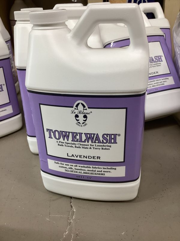 La Blanc Lavender Towel Wash 64oz.