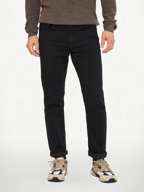 1136-6240-99 slim leg, sits at waist pant