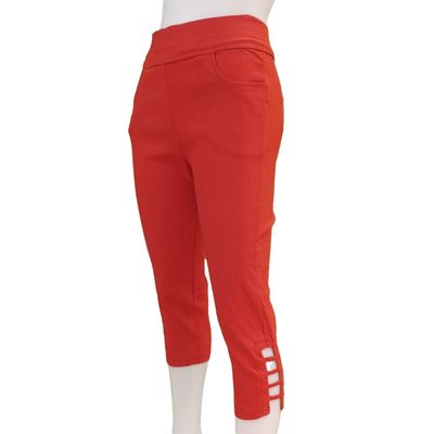 CP503R pull on stretch capri w/slits 