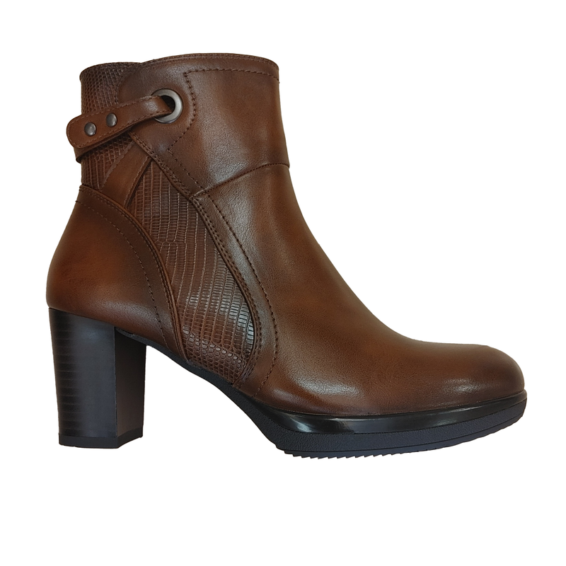 2147651 Woman&#39;s ankle boot w/2.5 inch heel