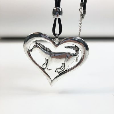 NL060-A1052  Leather rope necklace w/heart and horse
