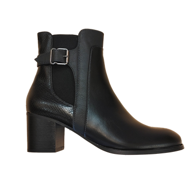 2147650 Ladies ankle boot w/buckle detail, stretch gore and inside zipper