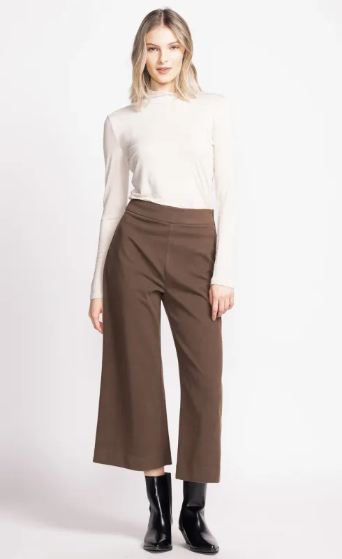 PA-41198F24BR Ladies goucho pant w/back pockets and side zip entry