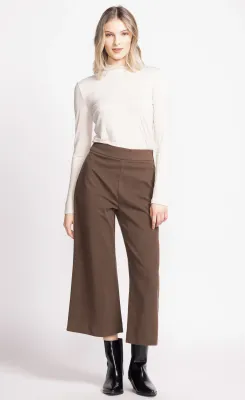 PA-41198F24BR Ladies goucho pant w/back pockets and side zip entry