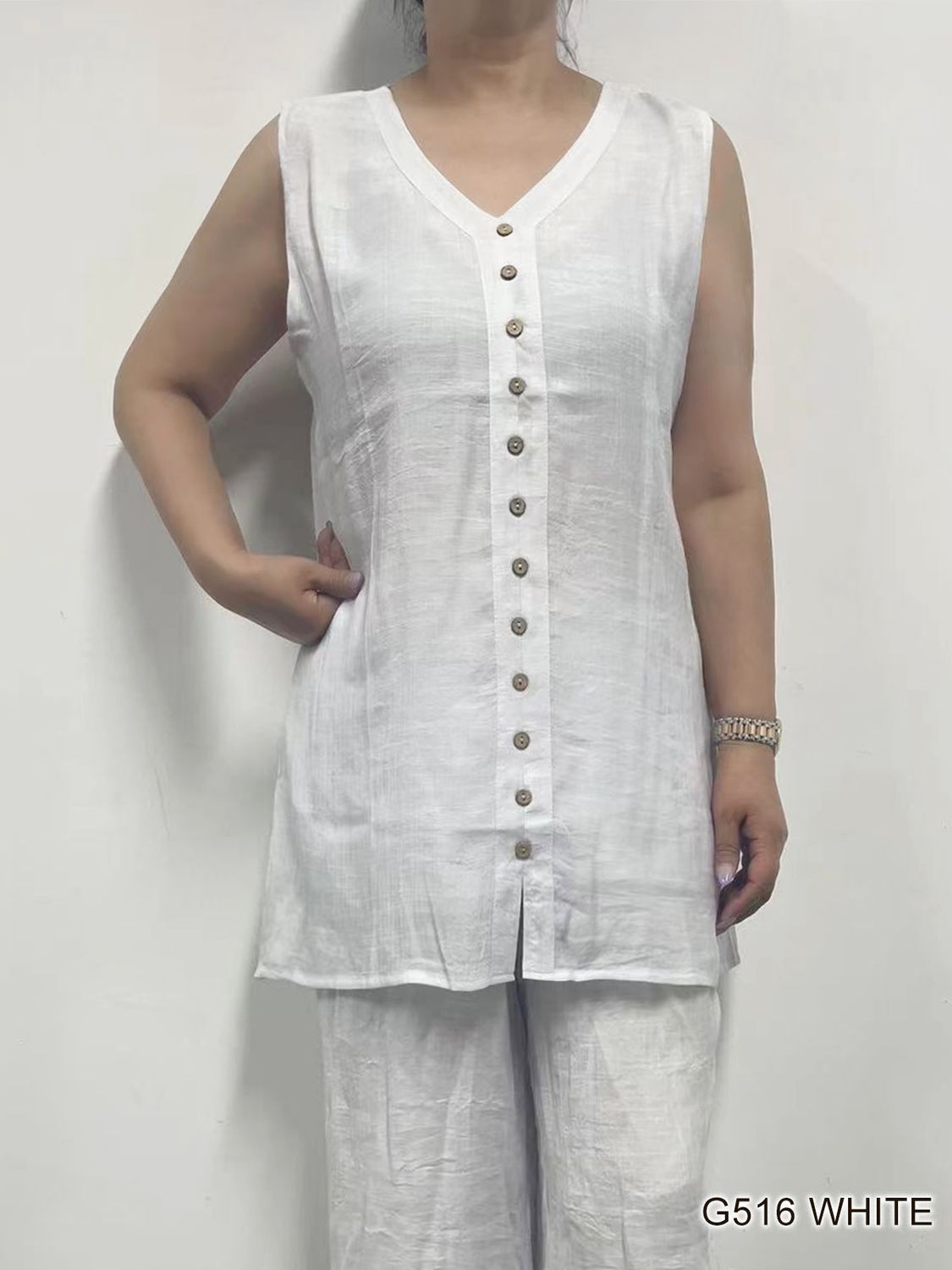 G516  Sleeveless tank top with front button detail