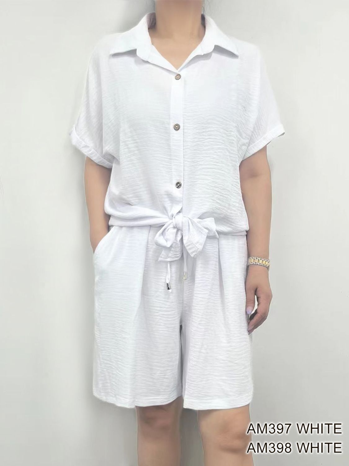 AM398  Elastic waist flowy shorts w/draw string