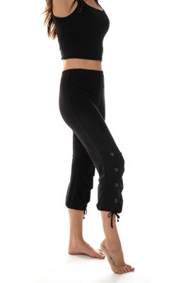 6279 Pull on stretch w/button detail and tie bottom