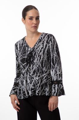 8556 Printed v neck blouse w/tie front