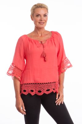 46741 Light weight 3/4 sleeve blouse w/lace and tie at neck