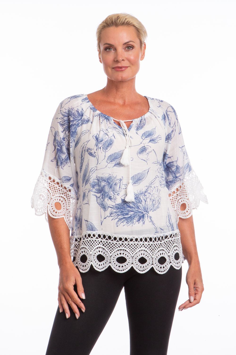 46741 Foral 3/4 sleeve blouse w/lace and tie at neck