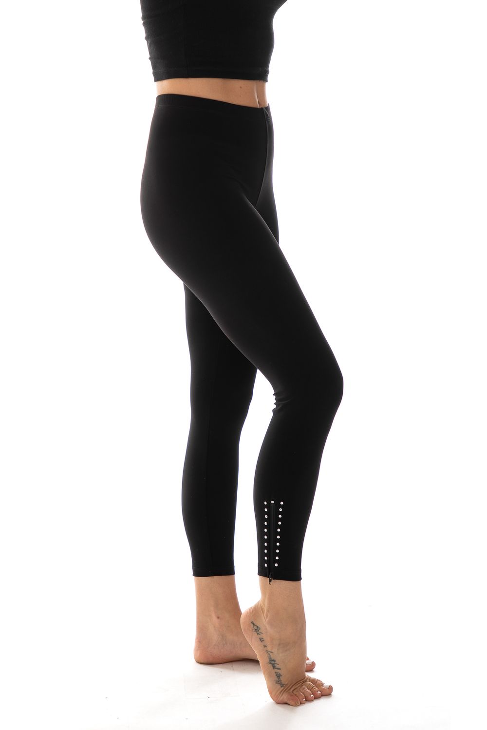5130 Women&#39;s dressy legging w/zip and studs on ankle