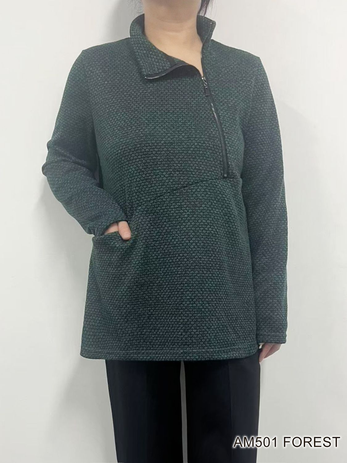 AM501 Mock neck long sleeve top w/front right pocket zipper