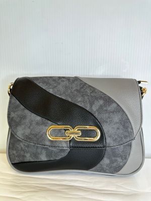 T1557 Top 2 zip compartments with flap over purse and extra crossbody strap 